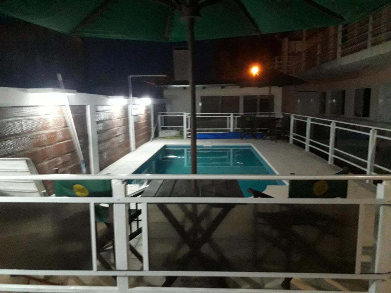Hotel Вила Паранасито Екстериор снимка